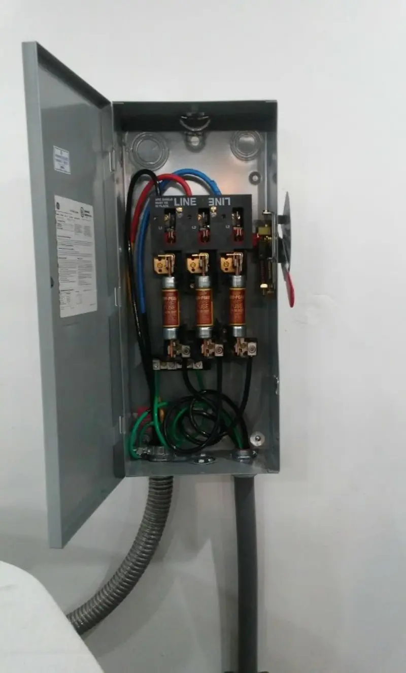 Three-phase disconnect switch installed for Electrical Wiring & Rewiring in South Highpoint